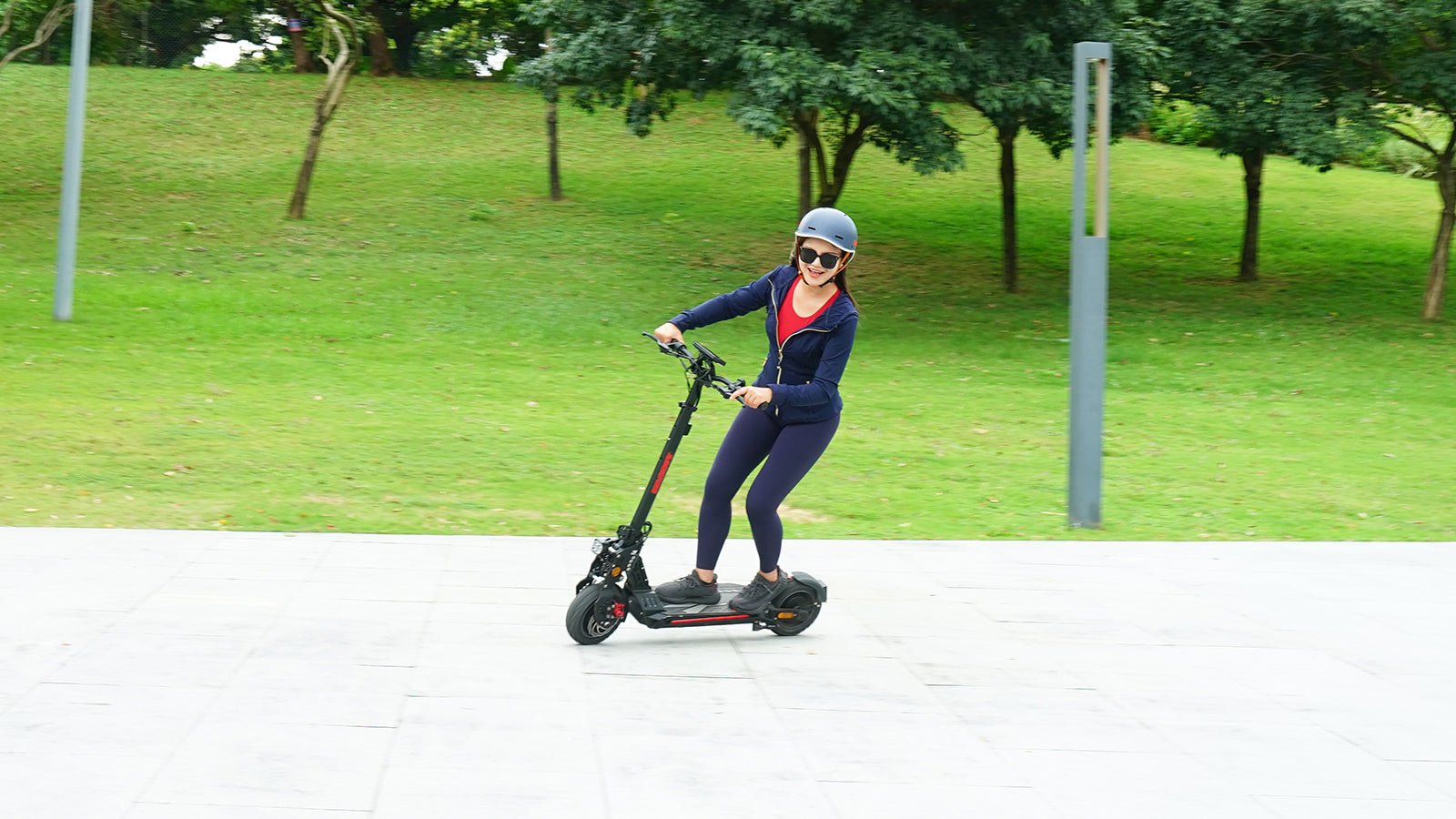 M8 Rover’s Low Center of Gravity and Sleek Design — Built for Better Control and Stability - Backfire Scooters