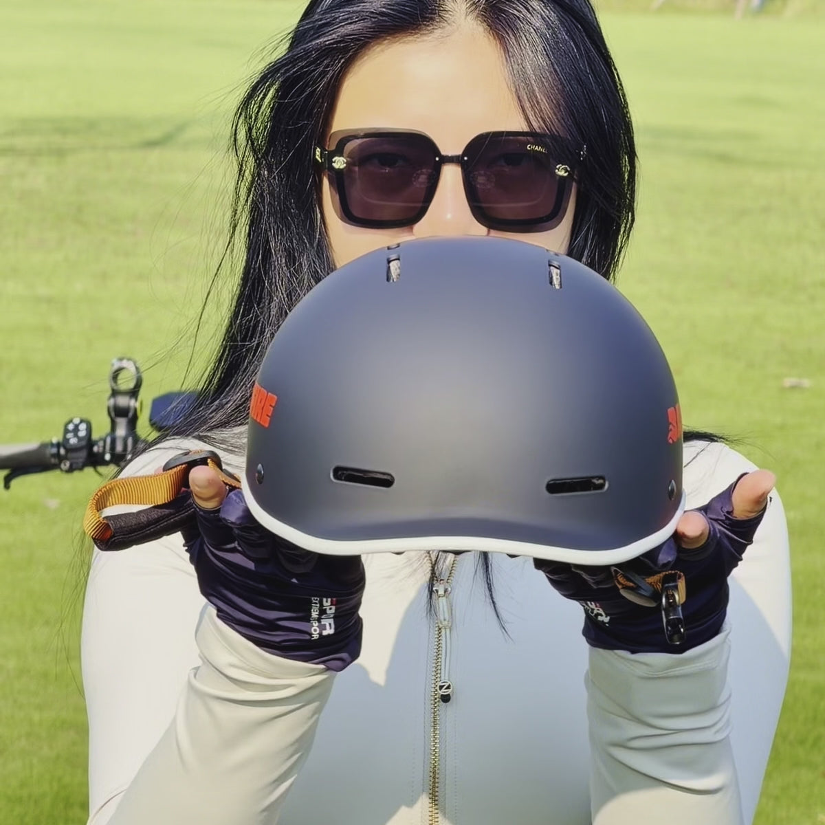 Load video: Helmet